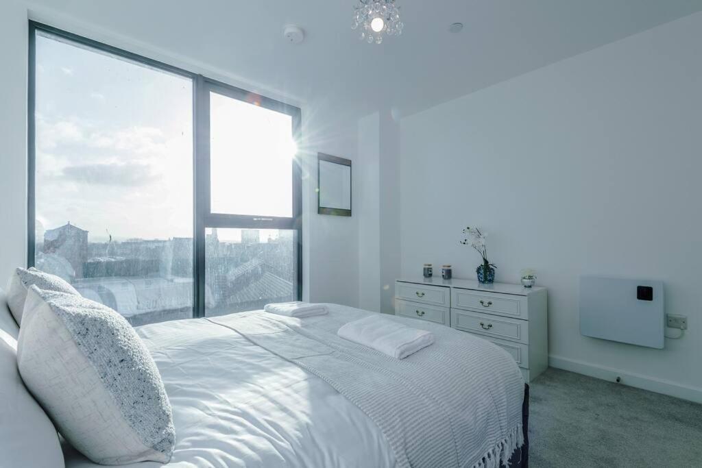 Stunning 2-Bed Premium Apartment - Free Wi-Fi Preston  Dış mekan fotoğraf