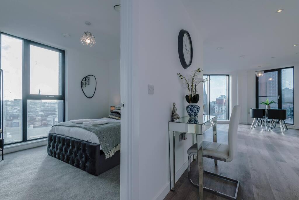 Stunning 2-Bed Premium Apartment - Free Wi-Fi Preston  Dış mekan fotoğraf